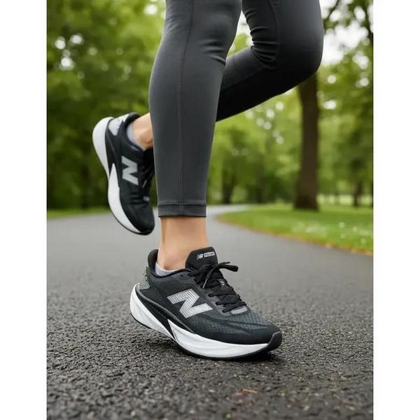 New Balance Rebel v5 Feminino